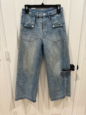 Women’s Wide Leg Light Wash Denim Jeans Size 2/26